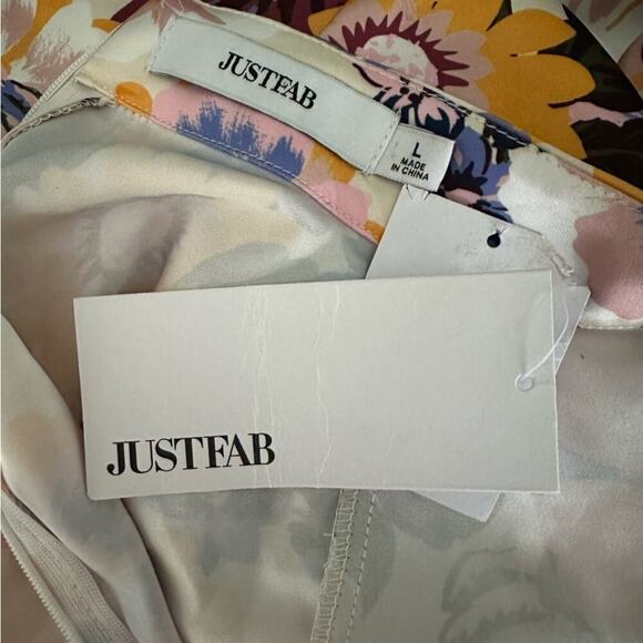 JustFab Birch Floral Shift Dress - Picture 9 of 10